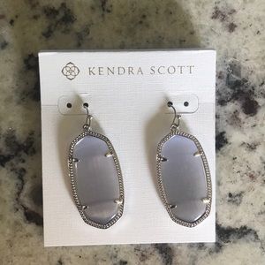 Kendra Scott Elle earrings